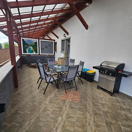 Smaragd Damir Antunovic-sobodajalec