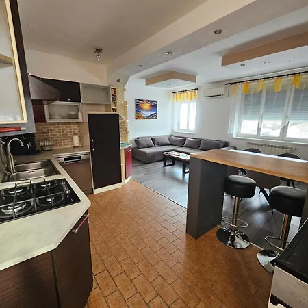 Smaragd Damir Antunovic-sobodajalec Kobarid