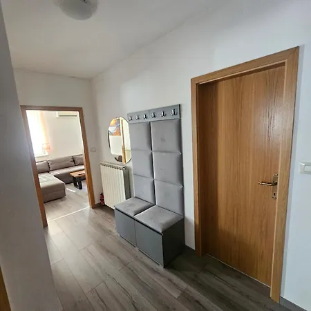 Smaragd Damir Antunovic-sobodajalec Διαμέρισμα